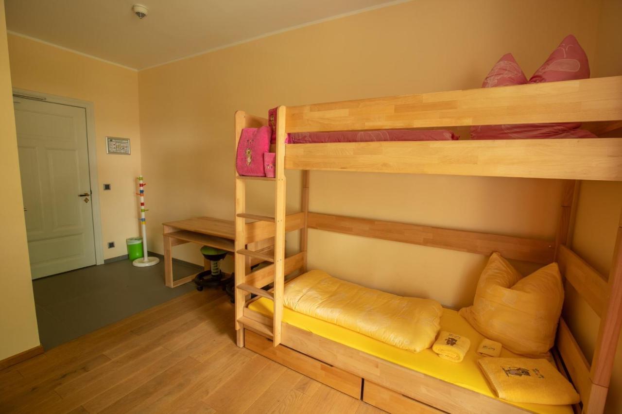 Familienhotel Schloss Leizen Bioverpflegung Esterno foto