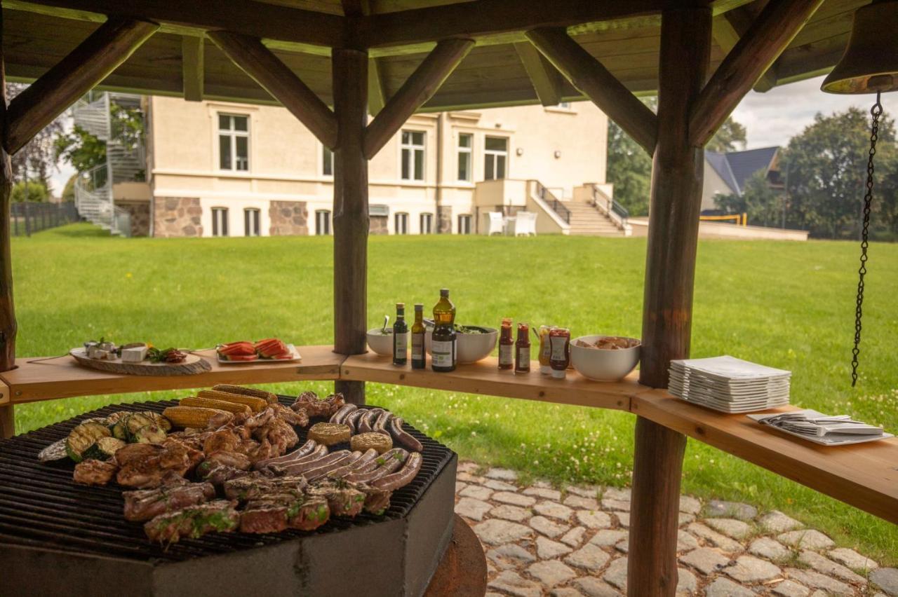 Familienhotel Schloss Leizen Bioverpflegung Esterno foto