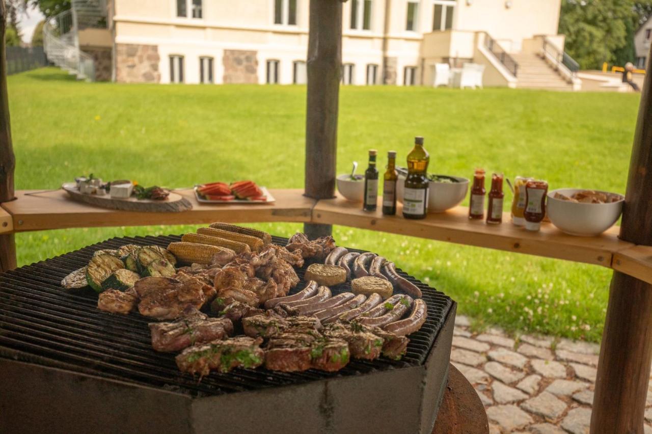 Familienhotel Schloss Leizen Bioverpflegung Esterno foto